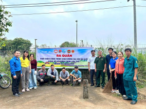 Xã Hưng Thịnh ra quân trồng mới cây xanh, dọn dẹp vệ sinh môi trường