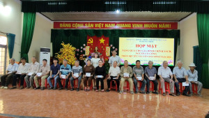 Xã Hưng Thịnh trao quà cho các đối tượng chính sách, người có công nhân dịp Tết Nguyên đán Bính Ngọ 2026