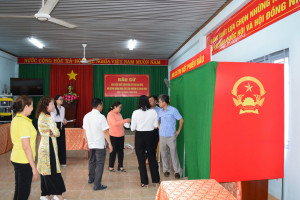 Đoàn kiểm tra số 02 của Ban Bầu cử đại biểu Quốc hội khóa XVI kiểm tra công tác chuẩn bị bầu cử tại xã Hưng Thịnh