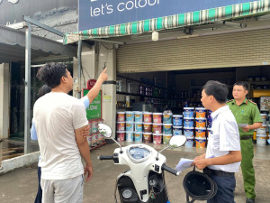 Xã Hưng Thịnh đã thành lập 04 Tổ tuyên truyền, vận động hướng dẫn các tổ chức, cơ quan, đơn vị, cơ sở kinh doanh trên địa bàn xã khẩn trương thay thế, điều chỉnh bảng tên