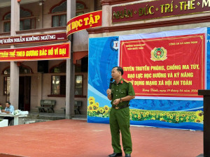 Công an xã Hưng Thịnh tuyên truyền pháp luật tại Trường TH-THCS-THPT Trần Quốc Tuấn