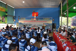 HND xã Hưng Thịnh tổ chức giải câu cá và trao thẻ BHYT cho người có hoàn cảnh khó khăn