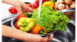 Cảnh báo nguy cơ ngộ độc thực phẩm và hướng dẫn tiêu dùng an toàn thực phẩm