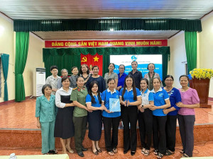 Hội LHPN xã Hưng Thịnh tổ chức lễ ra mắt Tổ phụ nữ “Xây dựng gia đình 5 không, 3 sạch, 3 an”