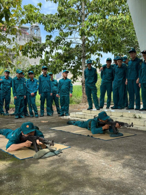 XÃ HƯNG THỊNH TIẾP TỤC HUẤN LUYỆN DÂN QUÂN CƠ ĐỘNG NĂM 2026