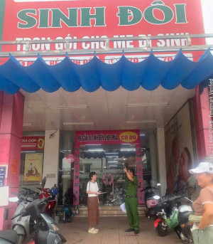 XÃ HƯNG THỊNH TIẾP TỤC TUYÊN TRUYỀN, VẬN ĐỘNG NHÂN DÂN THÁO DỠ CÔNG TRÌNH VI PHẠM HÀNH LANG AN TOÀN ĐƯỜNG BỘ