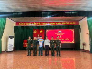 Các Chi bộ trực thuộc Đảng ủy xã Hưng Thịnh tổ chức Lễ kết nạp Đảng viên