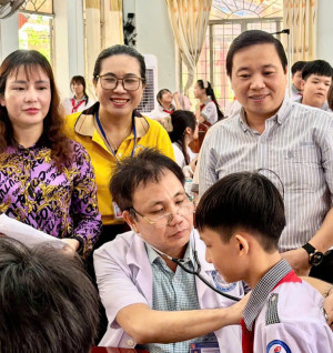 Xã Hưng Thịnh triển khai kiểm tra sức khỏe đầu năm học 2026-2027 cho học sinh