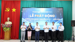 Xã Hưng Thịnh phát động hưởng ứng Ngày Chuyển đổi số quốc gia (10/10) và triển khai Kế hoạch 100 ngày cao điểm lan tỏa mô hình “Bình dân học vụ số”