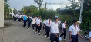 Lễ Mít tinh hưởng ứng 35 năm Việt Nam ứng phó với HIV/AIDS; Tháng hành động quốc gia phòng, chống HIV/AIDS và ngày thế giới phòng, chống HIV/ AIDS 01/12 tại trụ sở UBND xã La Ngà năm 2025