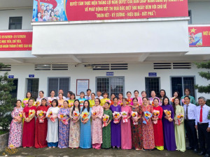 LÃNH ĐẠO ĐẢNG ỦY – HĐND – UBND – ỦY BAN MTTQ VIỆT NAM XÃ LA...