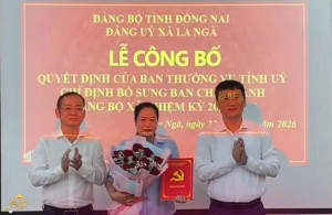 Đảng uỷ xã La Ngà tổ chức Lễ công bố trao quyết định về việc chỉ định bổ sung nhân sự trong Ban chấp hành Đảng bộ xã La Ngà, nhiệm kỳ 2025-2030.