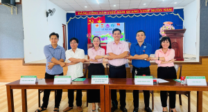Lộc Thạnh: Ký kết hợp đồng ủy thác với các tổ chức chính trị-xã hội nhận ủy thác từ NHCSXH.