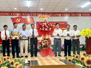 Lộc Thạnh họp mặt kỷ niệm 80 năm Ngày truyền thống các cơ quan hành chính Nhà nước