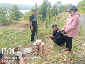 Bắt quả tang đôi nam nữ vận chuyển 15kg pháo nổ trái phép