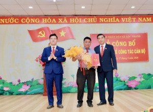 Lộc Thạnh trao Quyết định về công tác cán bộ