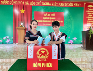 Đến 16 giờ, Lộc Thạnh hoàn thành bầu cử với 100% cử tri tham gia