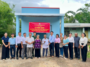 Lộc Thạnh bàn giao 2 căn nhà tình thương cho hộ đồng bào S’tiêng khó khăn