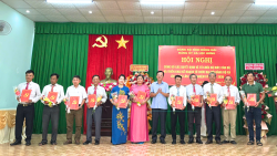 Lộc Hưng công bố tổ chức bộ máy và triển khai kế hoạch tổ chức Đại hội Đảng bộ xã