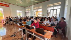 Lộc Hưng tổ chức tập huấn chuyển đổi số, dịch vụ công cho Ban điều hành ấp và Tổ Công nghệ số cộng đồng