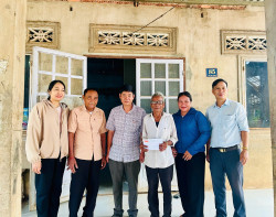 BAN XÂY DỰNG ĐẢNG – ĐẢNG ỦY XÃ LỘC HƯNG THĂM HỎI, CHÚC TẾT ĐẢNG VIÊN TRÊN ĐỊA BÀN XÃ