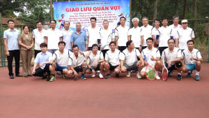 SÔI NỔI GIAO LƯU QUẦN VỢT CHÀO MỪNG CÁC NGÀY LỄ LỚN  TẠI XÃ LỘC NINH