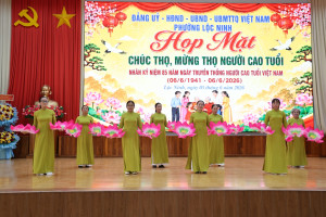 PHƯỜNG LỘC NINH TỔ CHỨC MỪNG THỌ, CHÚC THỌ NGƯỜI CAO TUỔI NHÂN KỶ NIỆM 85 NĂM NGÀY TRUYỀN THỐNG NGƯỜI CAO TUỔI VIỆT NAM