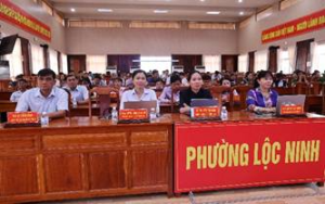 LOC NINH WARD ATTENDS THE NATIONAL CONFERENCE TO STUDY AND IMPLEMENT SEVERAL RESOLUTIONS AND DIRECTIVES OF THE CENTRAL COMMITTEE