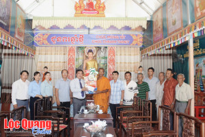 Lộc Quang: Thăm, chúc Tết đồng bào Khmer nhân dịp Chôl Chnăm...