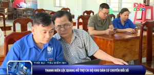 Tuổi trẻ Lộc Quang ra quân hỗ trợ các chi bộ khu dân cư chuyển đổi số