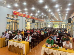 ĐẢNG ỦY – UBND XÃ LỘC TẤN TỔ CHỨC HỘI NGHỊ CÔNG BỐ CÁC QUYẾT ĐỊNH VỀ TỔ CHỨC BỘ MÁY VÀ CÔNG TÁC CÁN BỘ
