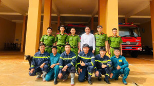 ĐẢNG UỶ XÃ LỘC TẤN THĂM VÀ LÀM VIỆC VỚI ĐỘI CHỮA CHÁY VÀ CỨU NẠN, CỨU HỘ KHU VỰC LỘC NINH (ĐỘI CC&CNCH KHU VỰC 11)