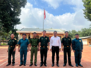 ĐẢNG UỶ XÃ LỘC TẤN ĐẾN THĂM VÀ LÀM VIỆC VỚI ĐẠI ĐỘI CÔNG BINH, PHÒNG THAM MƯU, BỘ CHỈ HUY QUÂN SỰ TỈNH ĐỒNG NAI