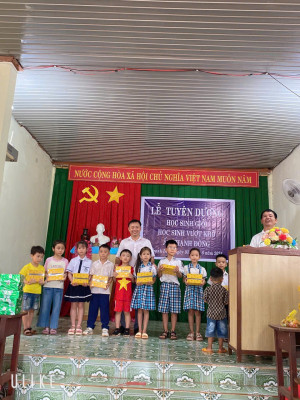 Ấp Thạnh Đông đẩy mạnh phong trào khuyến học – khuyến tài, tiếp sức học sinh vượt khó