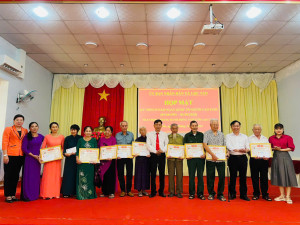 LỘC TẤN TRANG TRỌNG TỔ CHỨC HỌP MẶT KỶ NIỆM 35 NĂM NGÀY QUỐC TẾ NGƯỜI CAO TUỔI