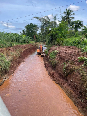 Xã Lộc Tấn: triển khai nạo vét, khơi thông dòng chảy suối ấp 1 sau kiến nghị của cử tri