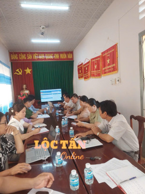 Xã Lộc Tấn: phiên họp mở màn chuyển đổi số - hiệu quả rõ, hướng đi rõ ràng.