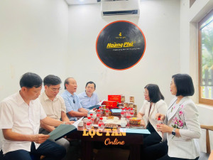 Đoàn công tác tỉnh khảo sát mô hình nông nghiệp công nghệ cao tại xã Lộc Tấn