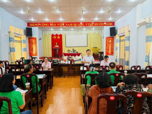 PHIÊN GIAO DỊCH NGÂN HÀNG CHÍNH SÁCH XÃ HỘI THÁNG 12 TẠI XÃ LỘC TẤN