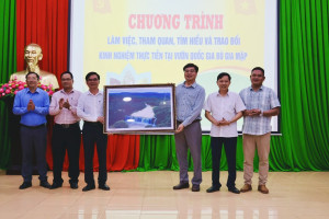 ĐOÀN CÔNG TÁC XÃ LỘC TẤN THAM QUAN, HỌC TẬP KINH NGHIỆM TẠI VƯỜN QUỐC GIA BÙ GIA MẬP