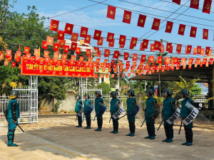 Xây dựng lực lượng dân quân xã Lộc Tấn “vững mạnh, rộng...