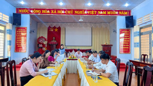 Ban Văn hóa - Xã hội HĐND xã Lộc Tấn giám sát công tác cải cách hành chính tại Phòng Văn hóa - Xã hội