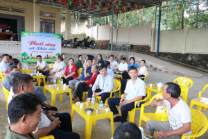 Lãnh đạo xã Lộc Tấn gặp gỡ, lắng nghe kiến nghị của Nhân dân qua mô hình “Buổi sáng với Nhân dân”