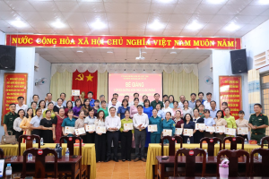 Xã Lộc Tấn bế giảng lớp bồi dưỡng kiến thức quốc phòng và an...