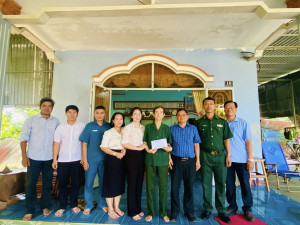 LÃNH ĐẠO XÃ LỘC THÀNH THĂM HỎI, TẶNG QUÀ GIA ĐÌNH CHÍNH SÁCH, NGƯỜI CÓ CÔNG VỚI CÁCH MẠNG NHÂN DỊP KỶ NIỆM 78 NĂM NGÀY THƯƠNG BINH - LIỆT SĨ (27/7/1947 – 27/7/2025)