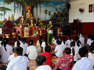 CÔNG AN LỘC THÀNH: TUYÊN TRUYỀN PHÁP LUẬT TẠI CHÙA LỘC THÀNH