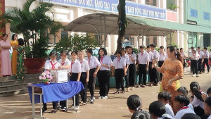 Lộc Thành : Trường Tiểu học và Trung học cơ sở Lộc Thiện phát động ủng hộ đồng bào bị ảnh hưởng bão lũ
