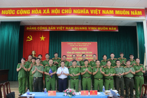 CÔNG AN XÃ LỘC THÀNH: HỘI NGHỊ TỔNG KẾT PHONG TRÀO THI ĐUA “VÌ AN NINH TỔ QUỐC” NĂM 2025 CỤM THI ĐUA SỐ 17 – CÔNG AN TỈNH ĐỒNG NAI