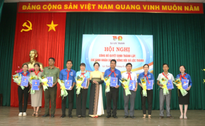 XÃ LỘC THÀNH: TỔ CHỨC HỘI NGHỊ CÔNG BỐ QUYẾT ĐỊNH VÀ RA MẮT...