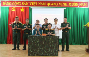XÃ LỘC THÀNH: BÀN GIAO CÔNG TÁC CHỈ HUY TRƯỞNG BAN CHQS XÃ